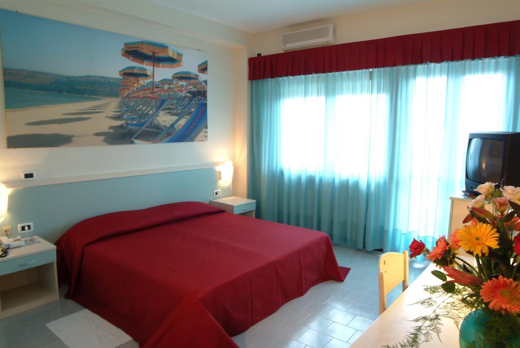 Cliffs Hotel Joppolo Cameră foto